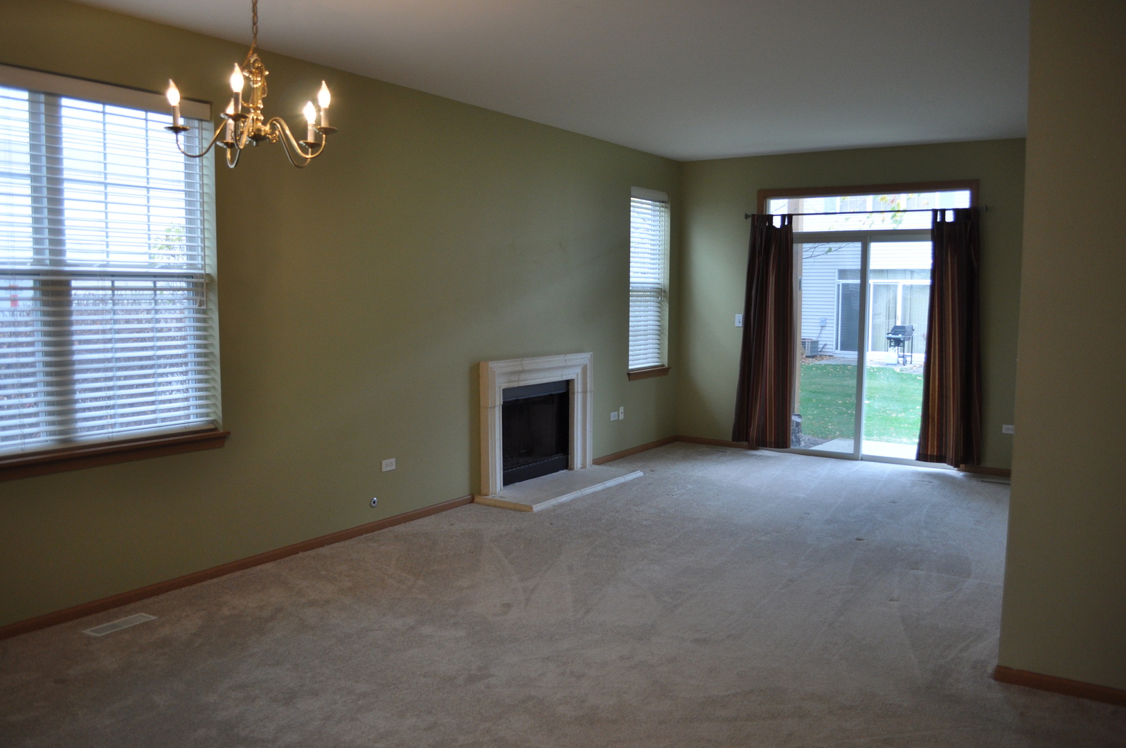 819 Genesee Drive Naperville IL 60563