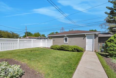 1005 East Park Street Arlington Heights IL 60005