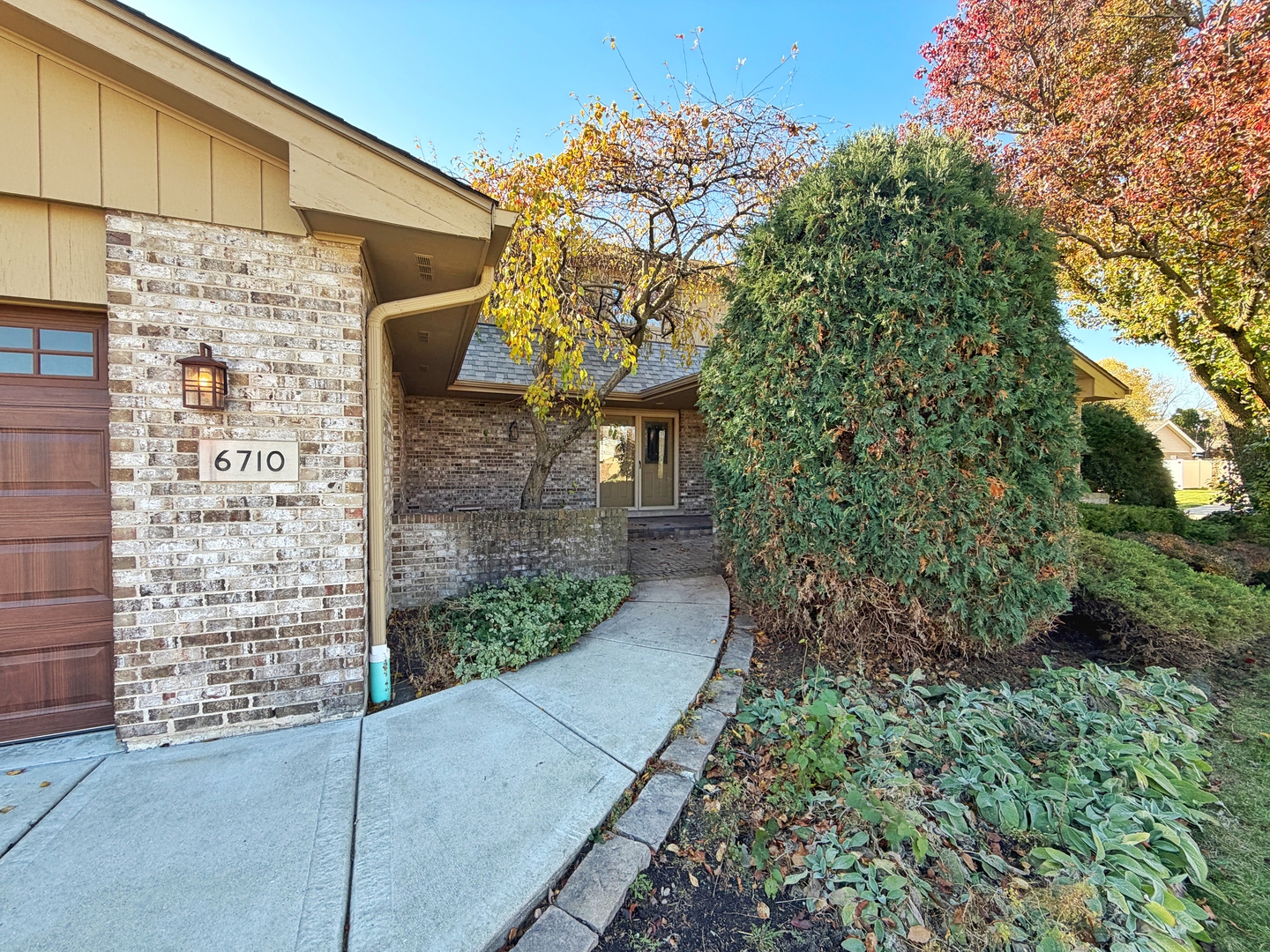 6710 Wedgewood Lane Willowbrook IL 60527