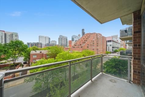 1 East 8th Street Chicago IL 60605