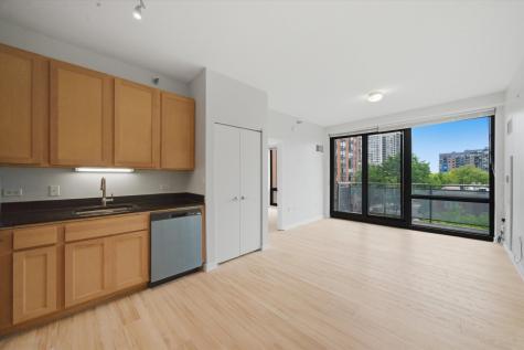 1 East 8th Street Chicago IL 60605