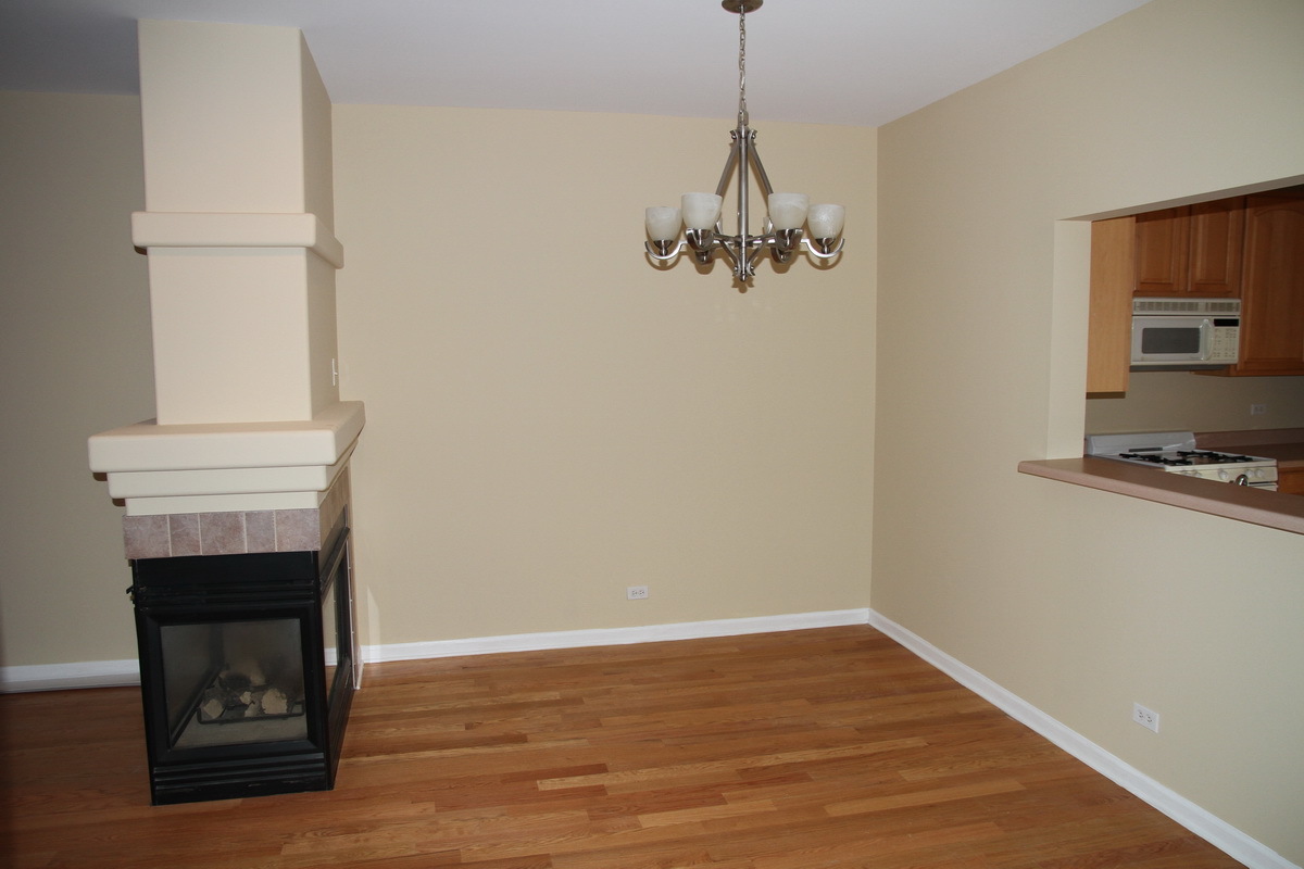 2226 Daybreak Drive Aurora IL 60503