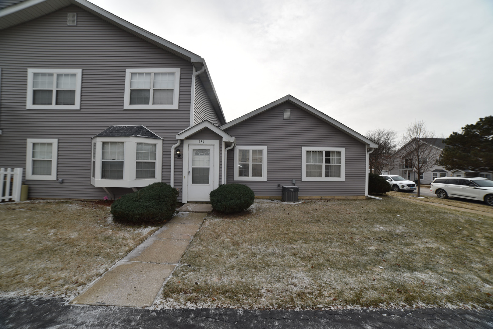 437 North Cambridge Drive Palatine IL 60067