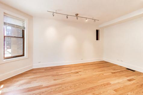 2132 North Oakley Avenue Chicago IL 60647