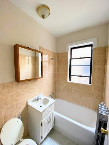 839 West Sheridan Road Chicago IL 60613