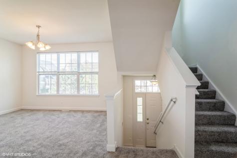 69 Melrose Court South Elgin IL 60177