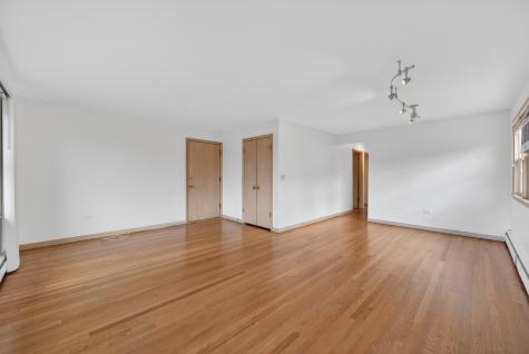8312 West Summerdale Avenue Chicago IL 60656