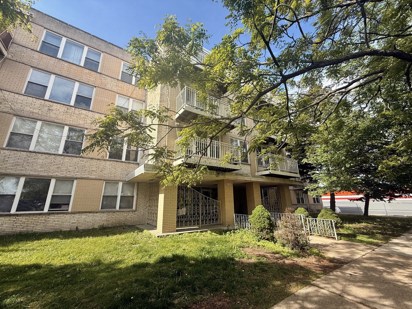 2501 West Touhy Avenue Chicago IL 60645