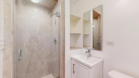 21 East Division Street Chicago IL 60610