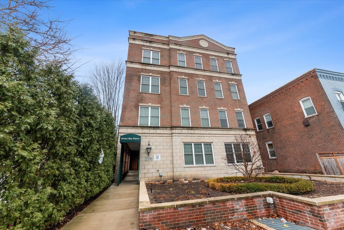2500 Green Bay Road Evanston IL 60201