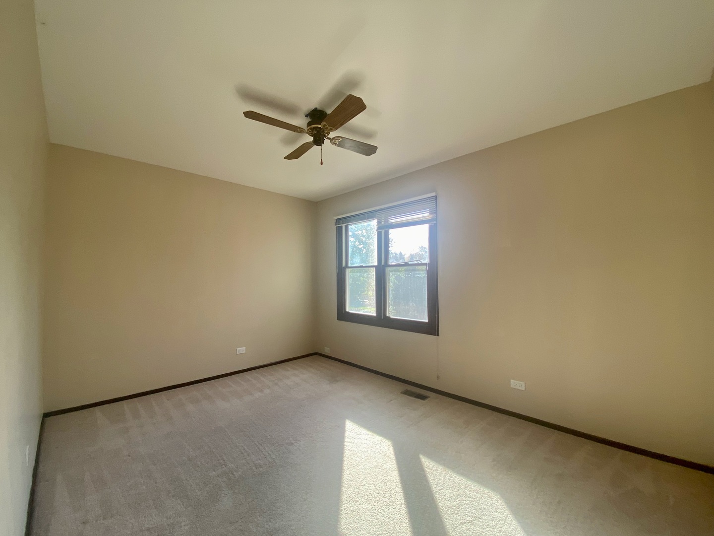 30 Wildwood Drive Roselle IL 60172