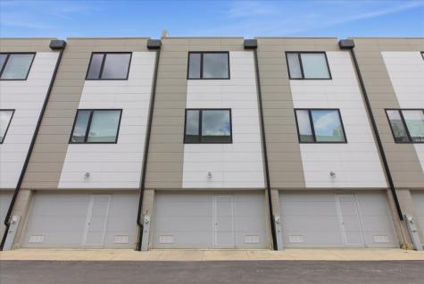 1019 North Cleveland Avenue Chicago IL 60610