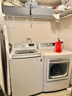 86 Newberry Court Aurora IL 60504