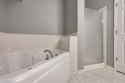 2211 Waterleaf Court Naperville IL 60564