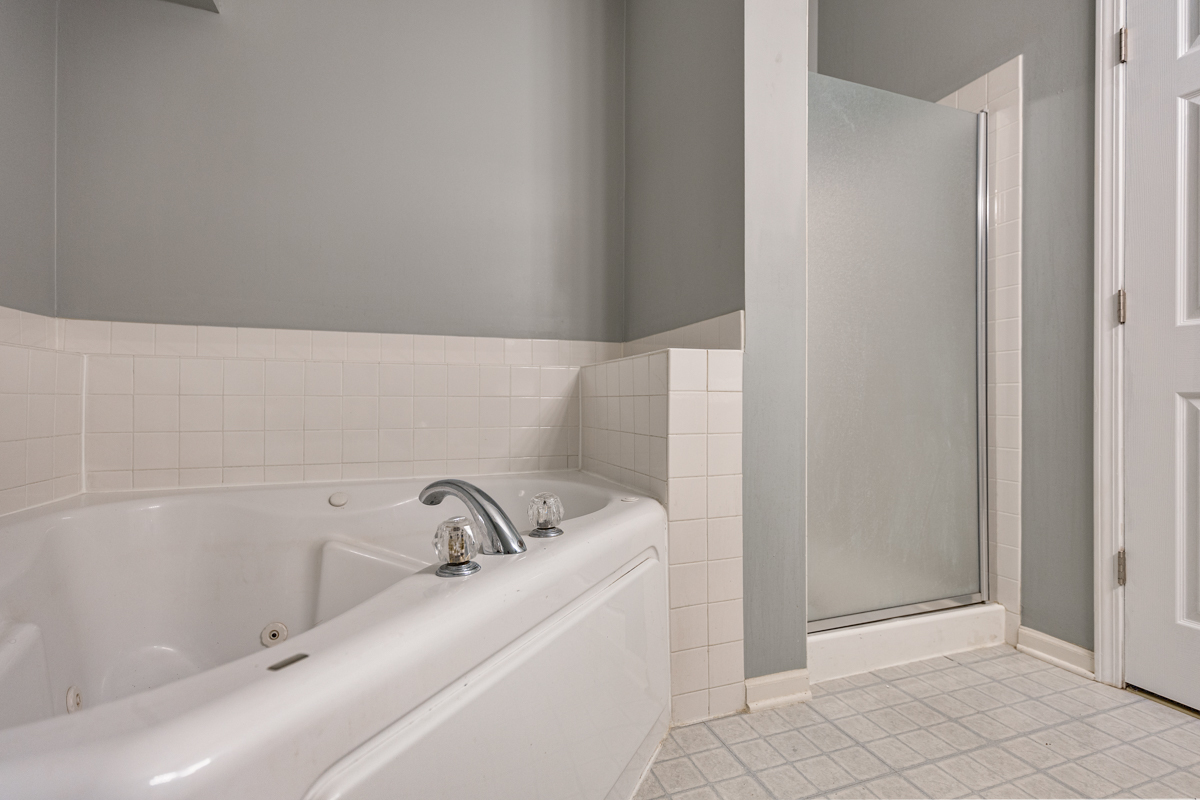 2211 Waterleaf Court Naperville IL 60564