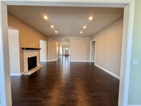 3907 Nannyberry Street Naperville IL 60564