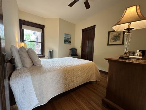 4616 North Sacramento Avenue Chicago IL 60625