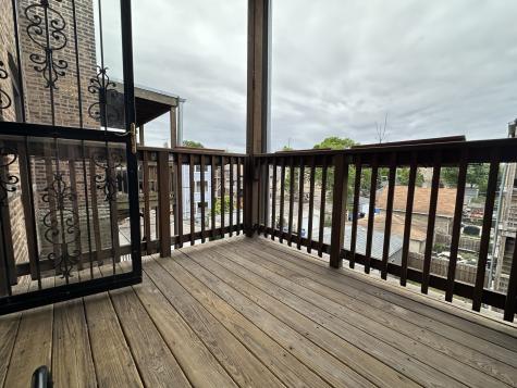 4616 North Sacramento Avenue Chicago IL 60625