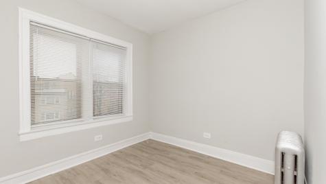 2724 West Rosemont Avenue Chicago IL 60659