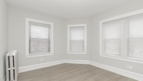 2724 West Rosemont Avenue Chicago IL 60659