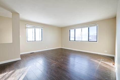 107 Tonset Court Schaumburg IL 60193