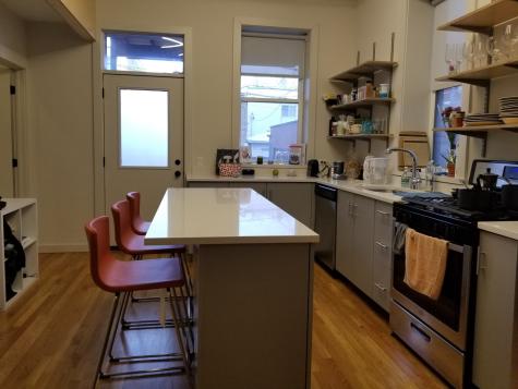 1135 North Damen Avenue Chicago IL 60622