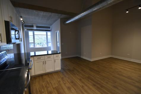 3833 North Broadway Street Chicago IL 60613