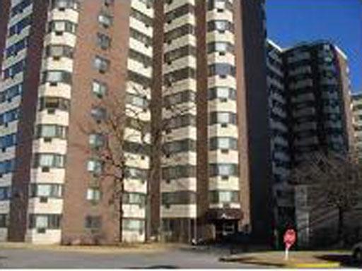 7337 South South Shore Drive Chicago IL 60649