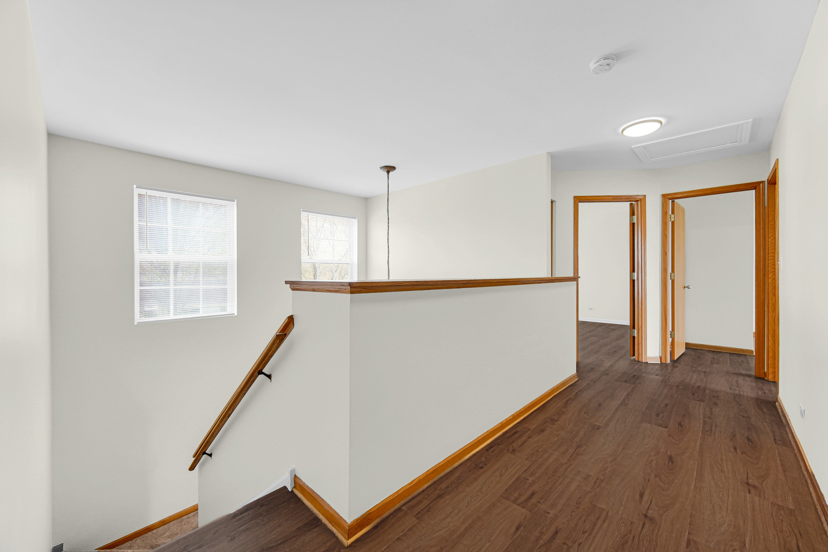 1998 Conway Lane Aurora IL 60503