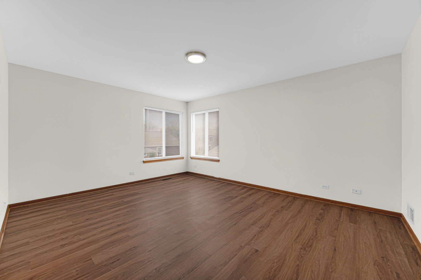 1998 Conway Lane Aurora IL 60503