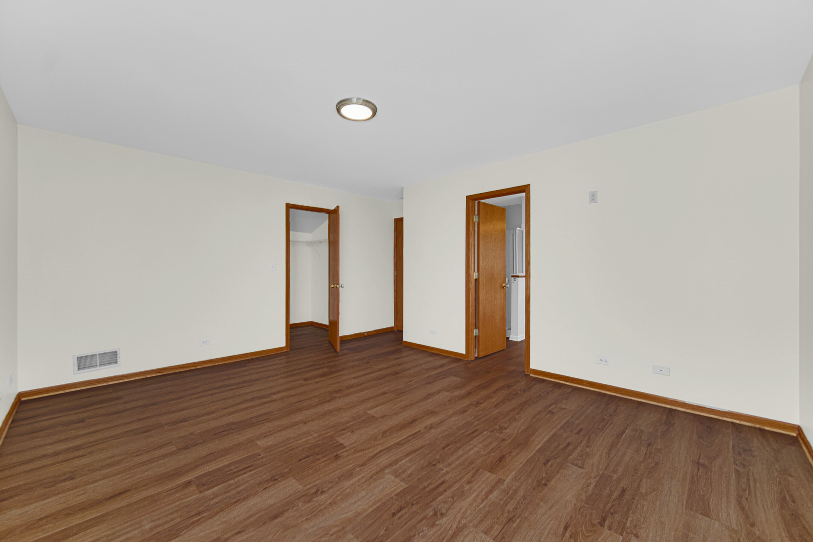 1998 Conway Lane Aurora IL 60503