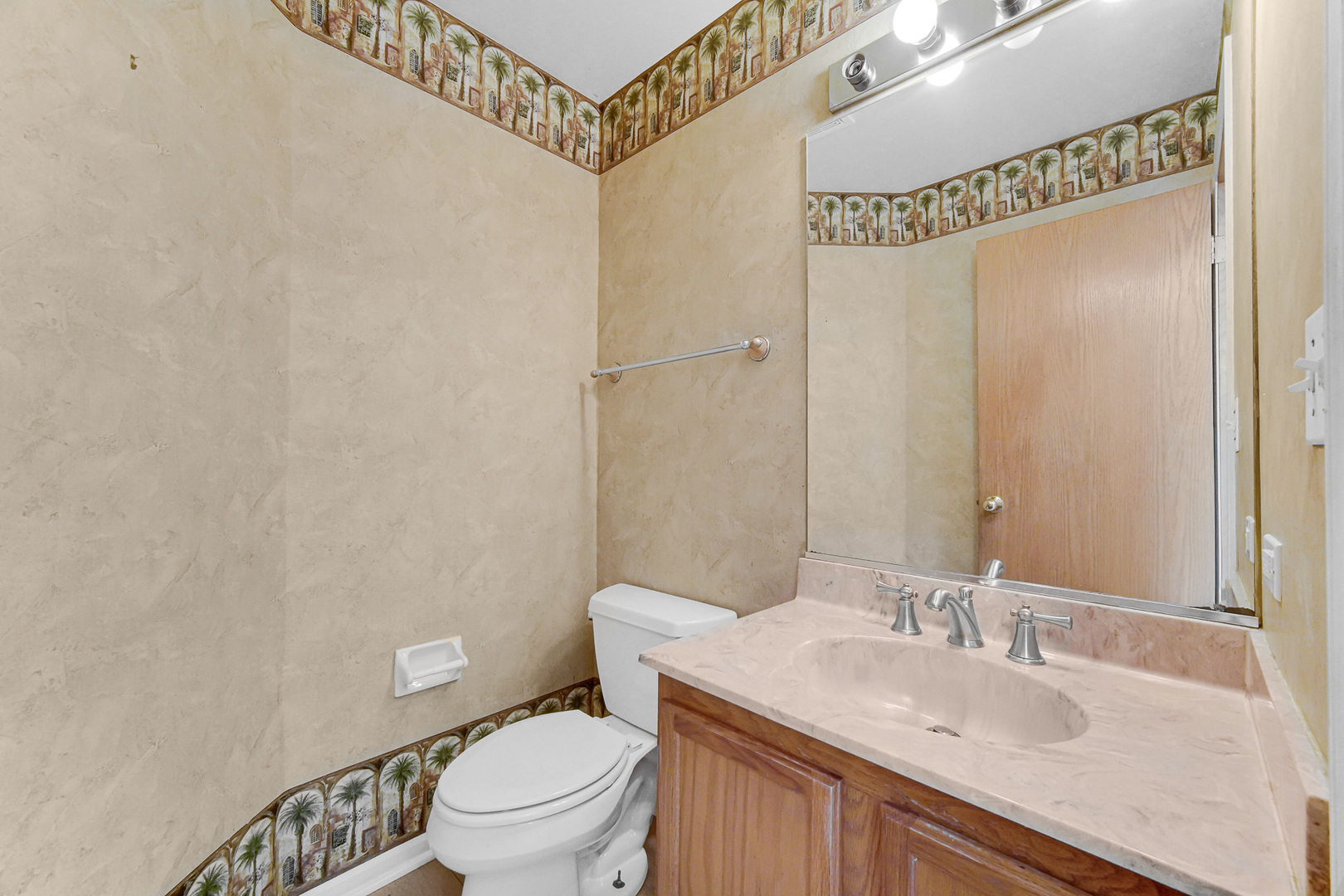 1998 Conway Lane Aurora IL 60503