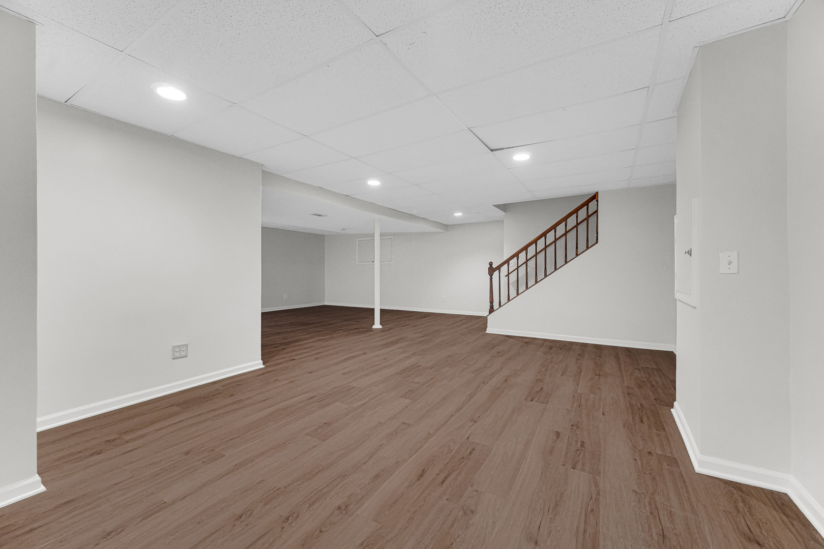 1998 Conway Lane Aurora IL 60503