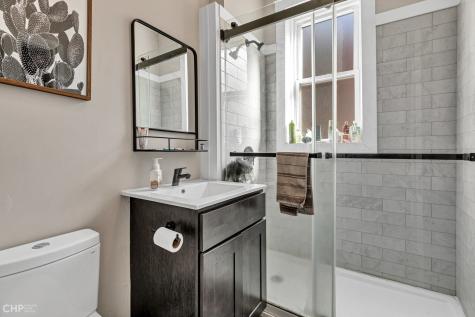 2346 West Thomas Street Chicago IL 60622