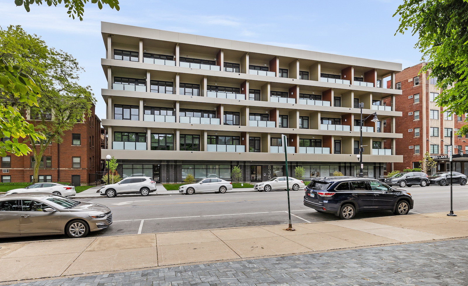 835 Lake Street Oak Park IL 60301