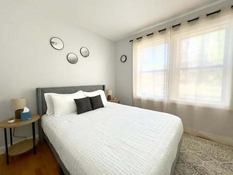 6443 North Hamilton Avenue Chicago IL 60659