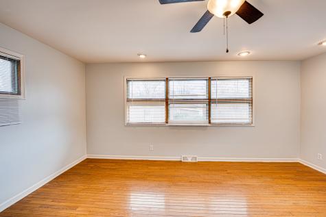 714 Sexton Street Aurora IL 60505