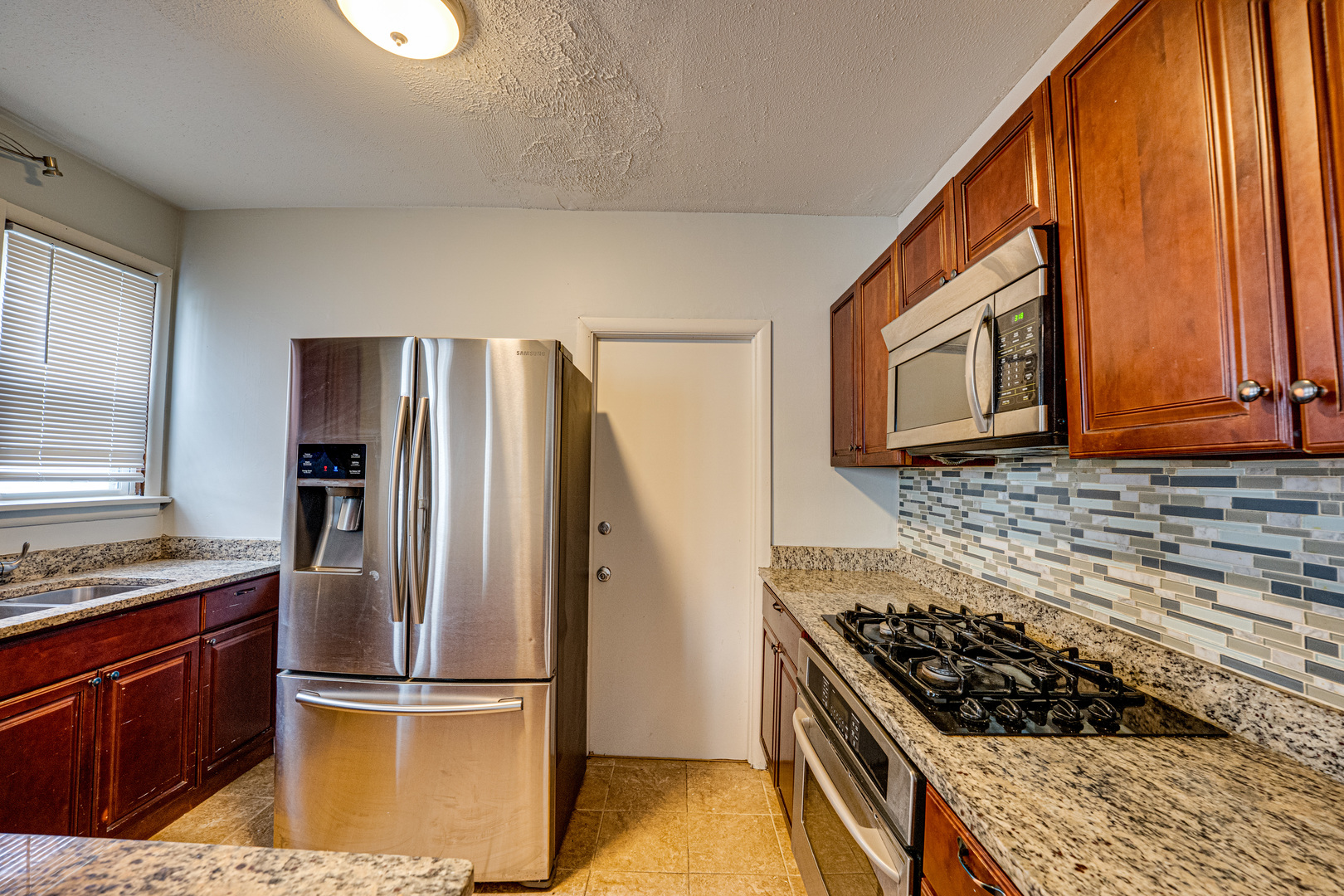 714 Sexton Street Aurora IL 60505