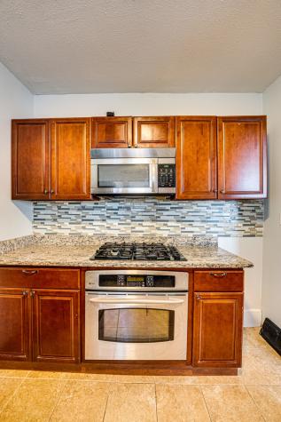 714 Sexton Street Aurora IL 60505