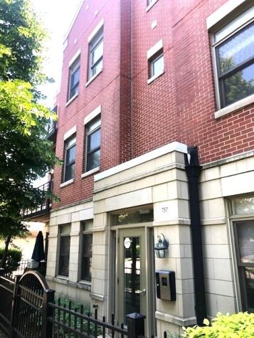 757 West 14th Place Chicago IL 60607