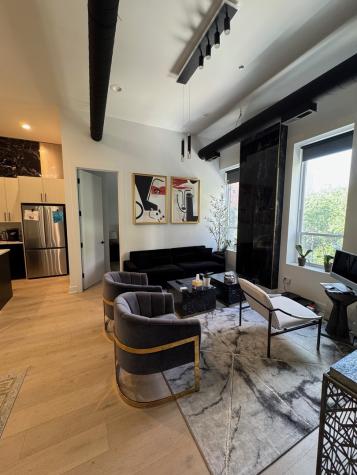 77 West Chestnut Street Chicago IL 60610