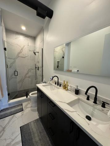 77 West Chestnut Street Chicago IL 60610