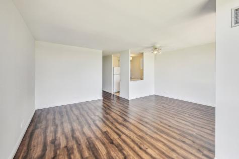 4343 North Clarendon Avenue Chicago IL 60613