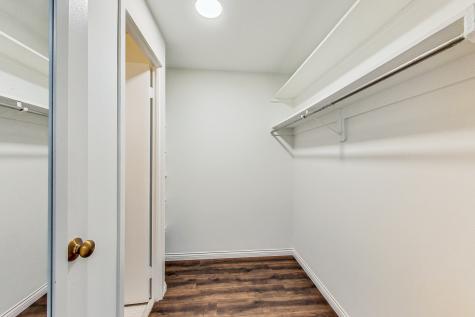 4343 North Clarendon Avenue Chicago IL 60613