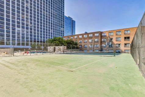 4343 North Clarendon Avenue Chicago IL 60613