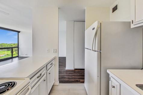 4343 North Clarendon Avenue Chicago IL 60613