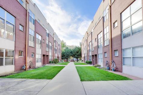 6951 North Western Avenue Chicago IL 60645