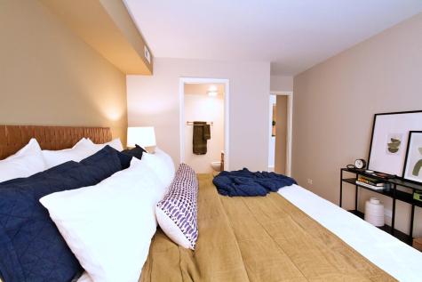 4319 Chesapeake Drive Aurora IL 60504
