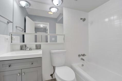 3161 North Cambridge Avenue Chicago IL 60657