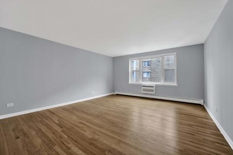 3161 North Cambridge Avenue Chicago IL 60657